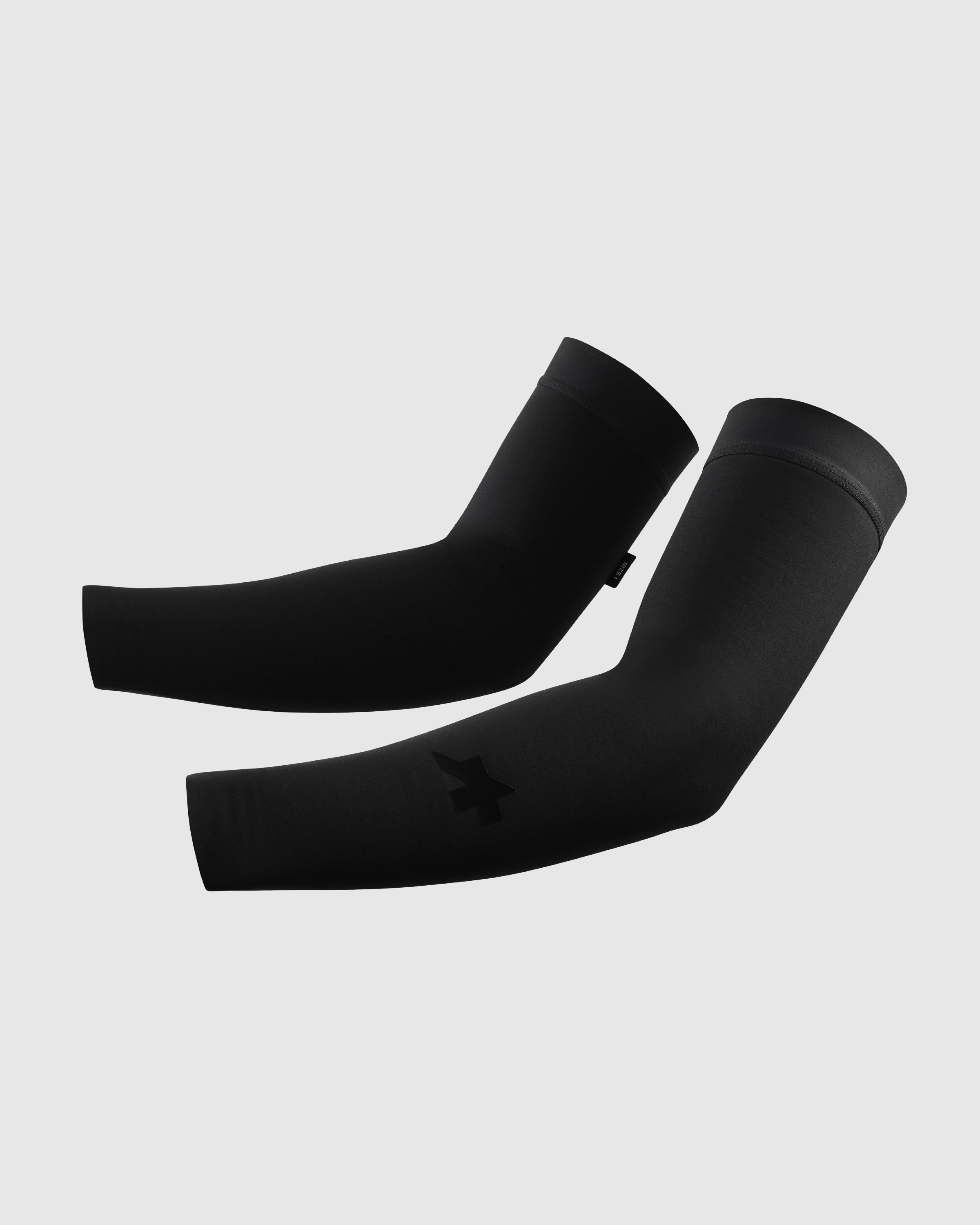 R Winter Arm Warmers P1